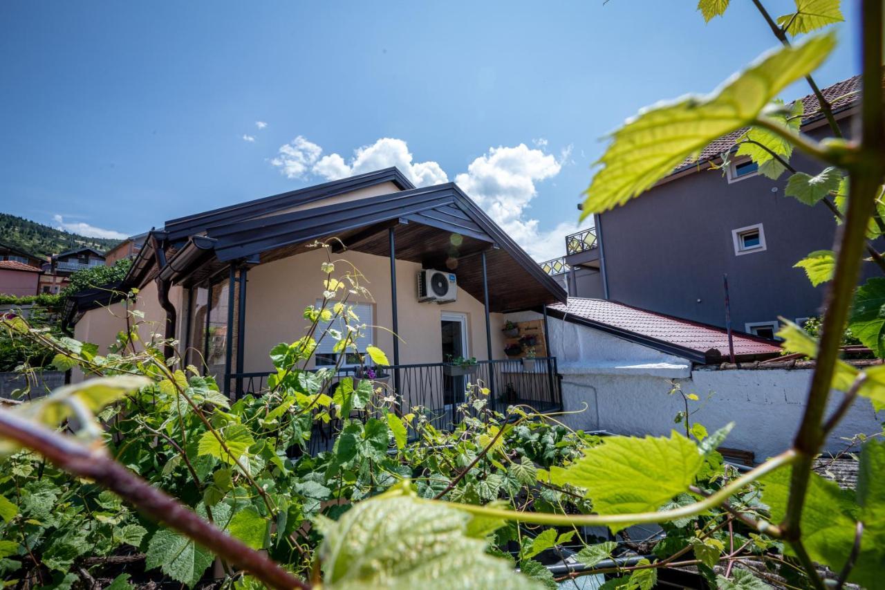 Self Check-In Apartment With Jacuzzi Mostar Exterior photo